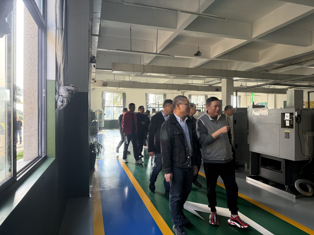 宁波缝制协会一行来访华洋缝制，共话行业发展新未来