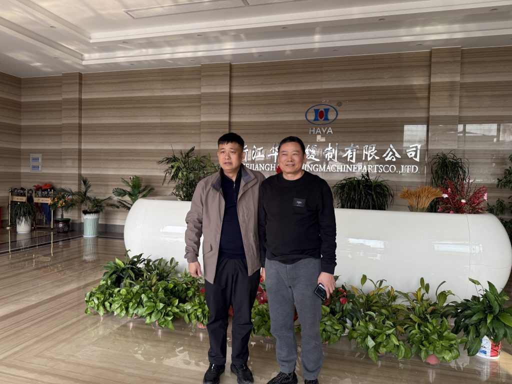 12月11日，广西-东盟经济开发区领导参观公司